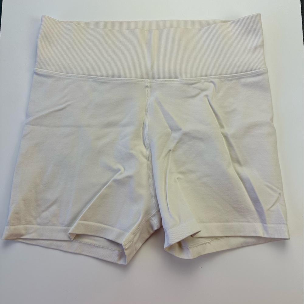 OFFLINE Seamless 3” Shortie